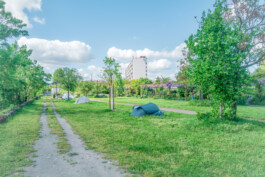 Reportage photo sur les sans domicile fixe au quai des berges à Bordeaux