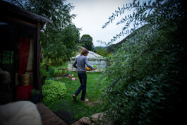 Le portillon des fée, lieu alternatif de vie en dehors du système. 